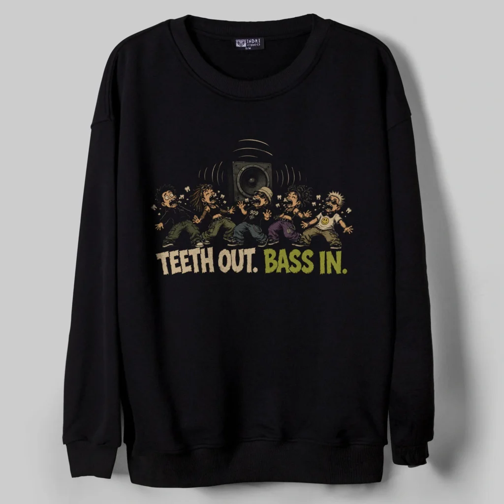 Teeth Out Bass In Oversize Sweatshirt